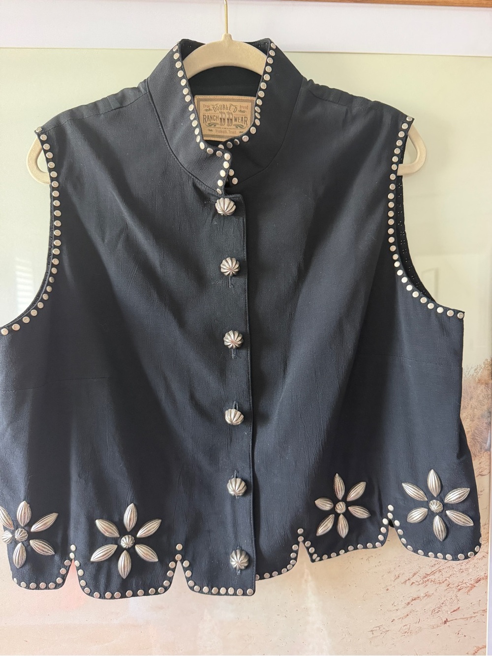 Double D Ranch Black Sleeveless Studded Western Vest with Concho Flower Accents